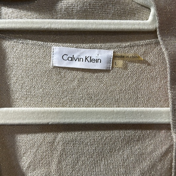 Calvin Klein top - Picture 3 of 3